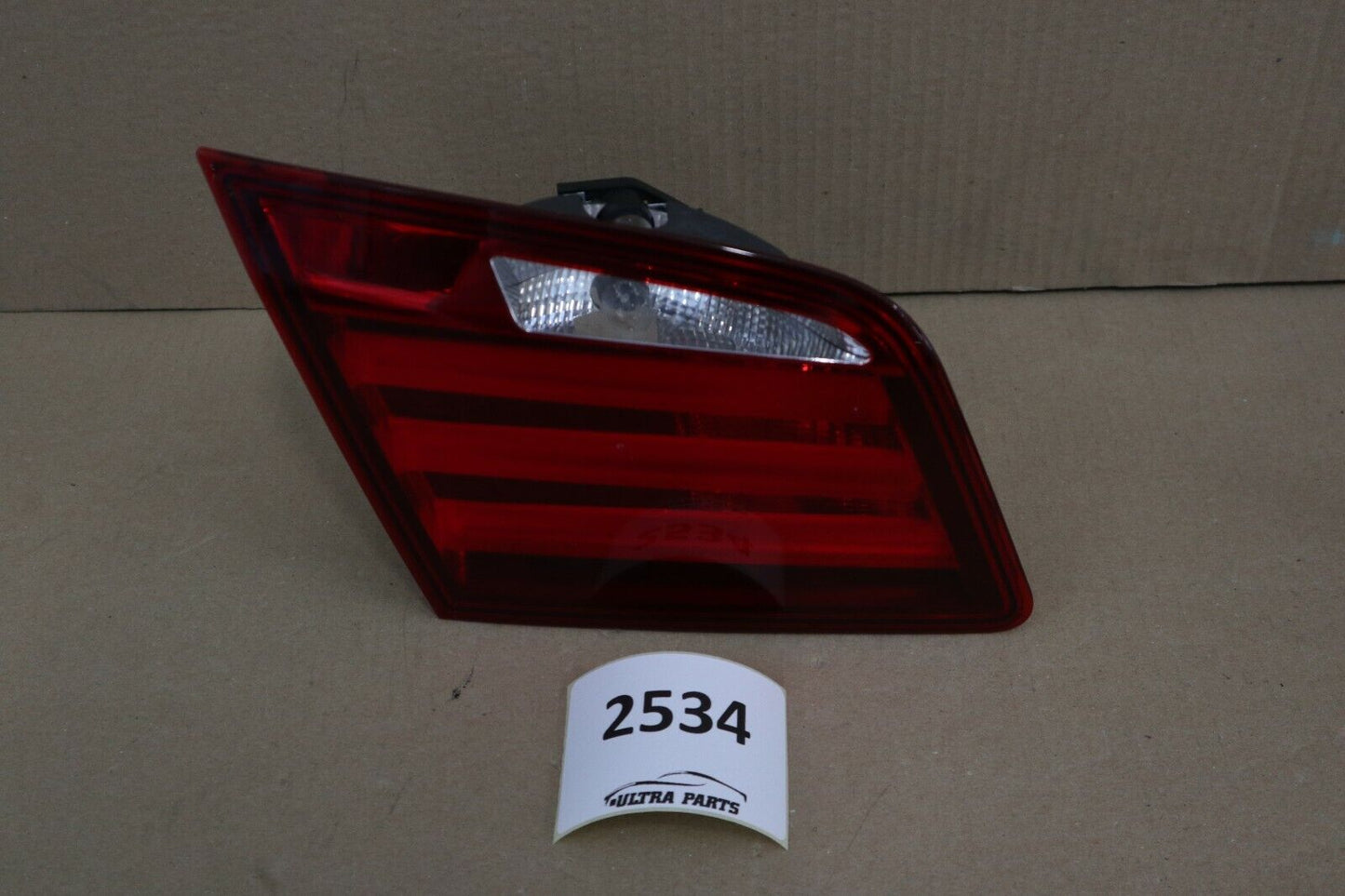 Original BMW OEM Lumină spate în capacul portbagajului lasat Heckleuchte 7203225 F10 F18 