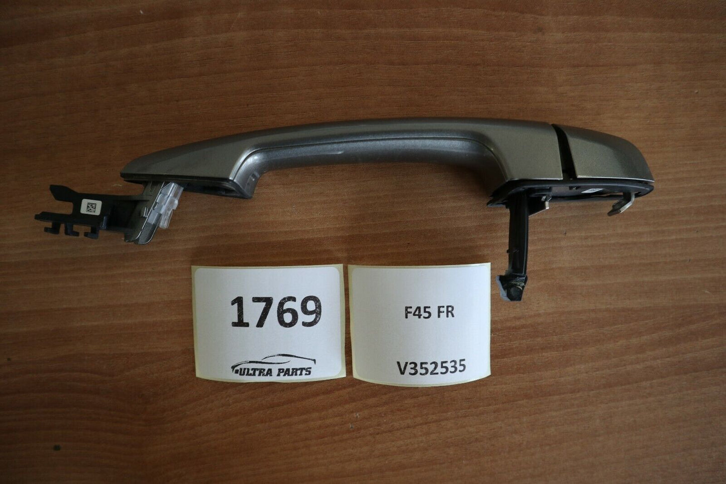 BMW X1 X2 X5 X6 F15 F16 F39 F45 F46 F48 Türgriff rechts 51217396308 7396308