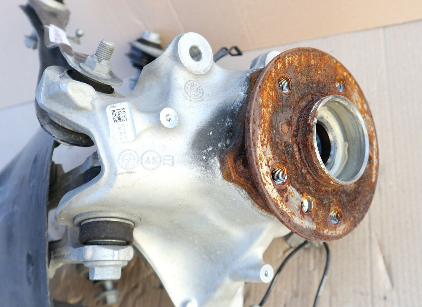 BMW M8 F91 F92 Hinten Links Aufhängung Schwenklager Querlenker 18830 км 8073923 