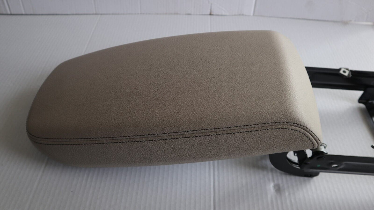 BMW  F25 X3 F26  Armlehne Leder Oyster armrest leather Oyster  0M90527  9216672