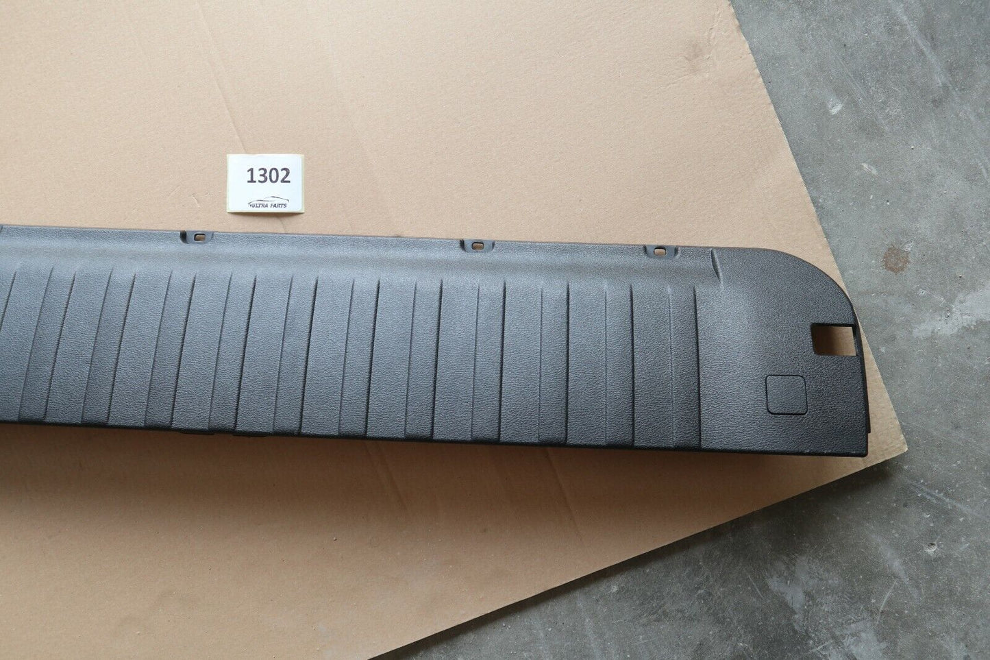 BMW X5 F15 REAR TAILGATE TRIM COVER PANEL LOWER 7294790