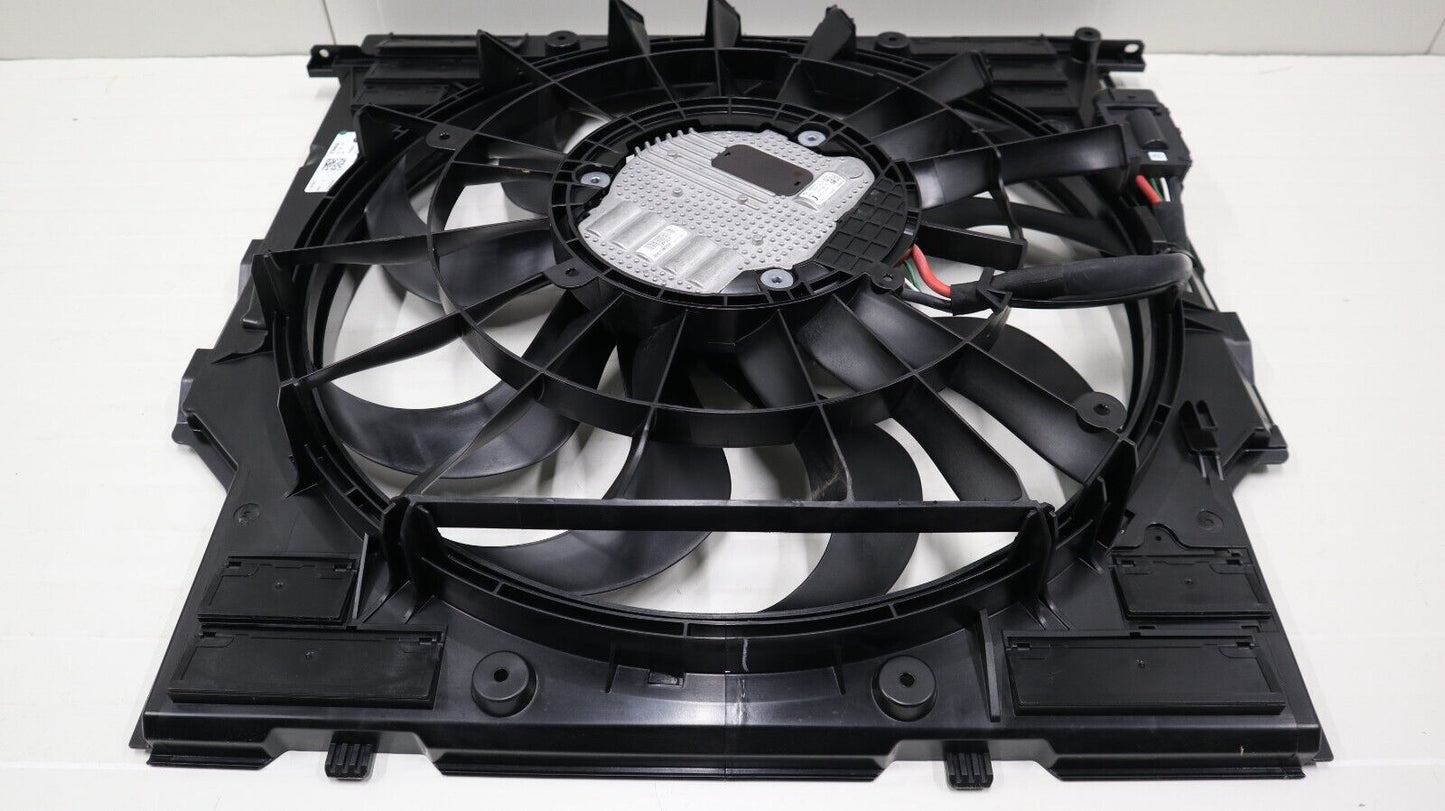 BMW X5 G05 X6 G06 X7 G07 Kühlerlüfter 8589043 Fan with housing