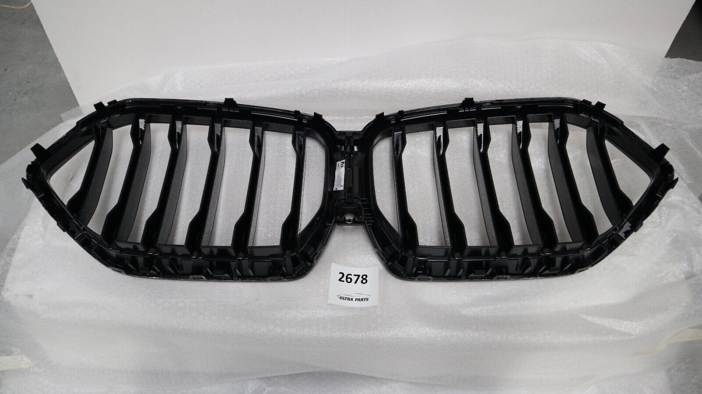 Оригинален BMW X6 G06 M Performance Frontziergitter Carbon 2467264 