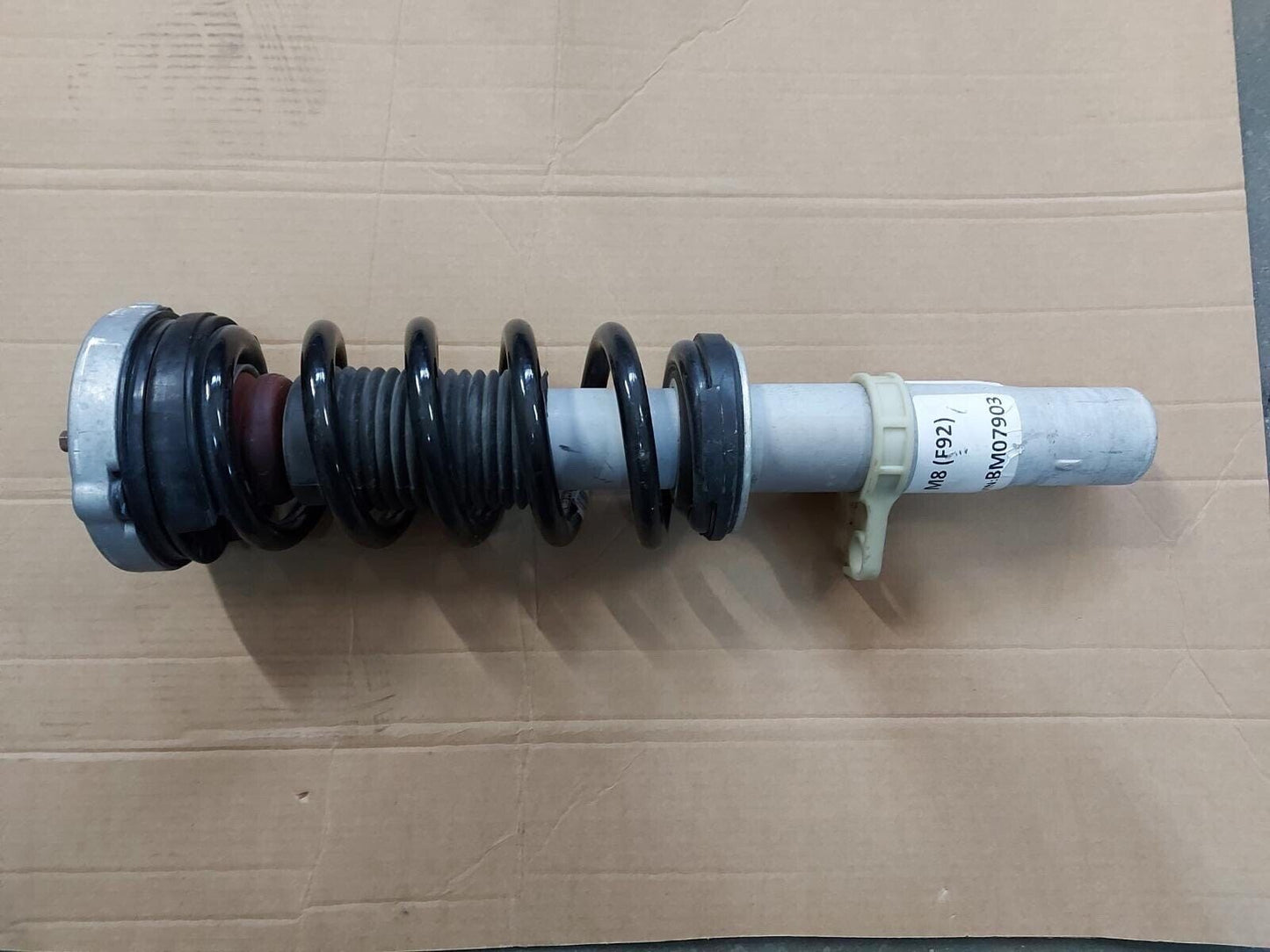 BMW F91 F92 Legături originale Federbein vorn Strut cu arc față stânga EDC 4802380 