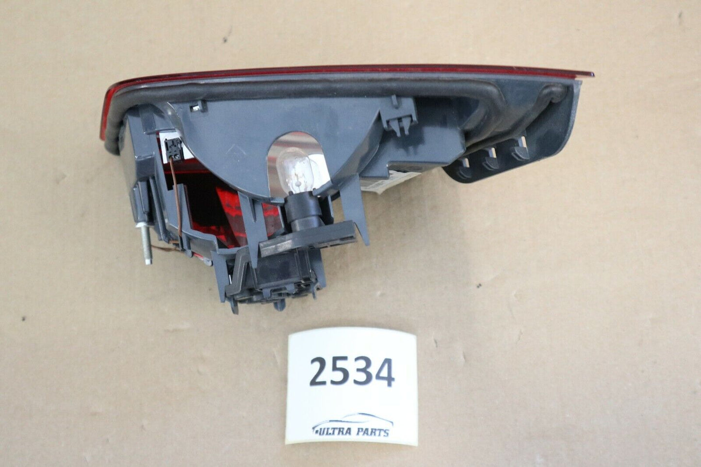 Original BMW OEM Lumină spate în capacul portbagajului lasat Heckleuchte 7203225 F10 F18 