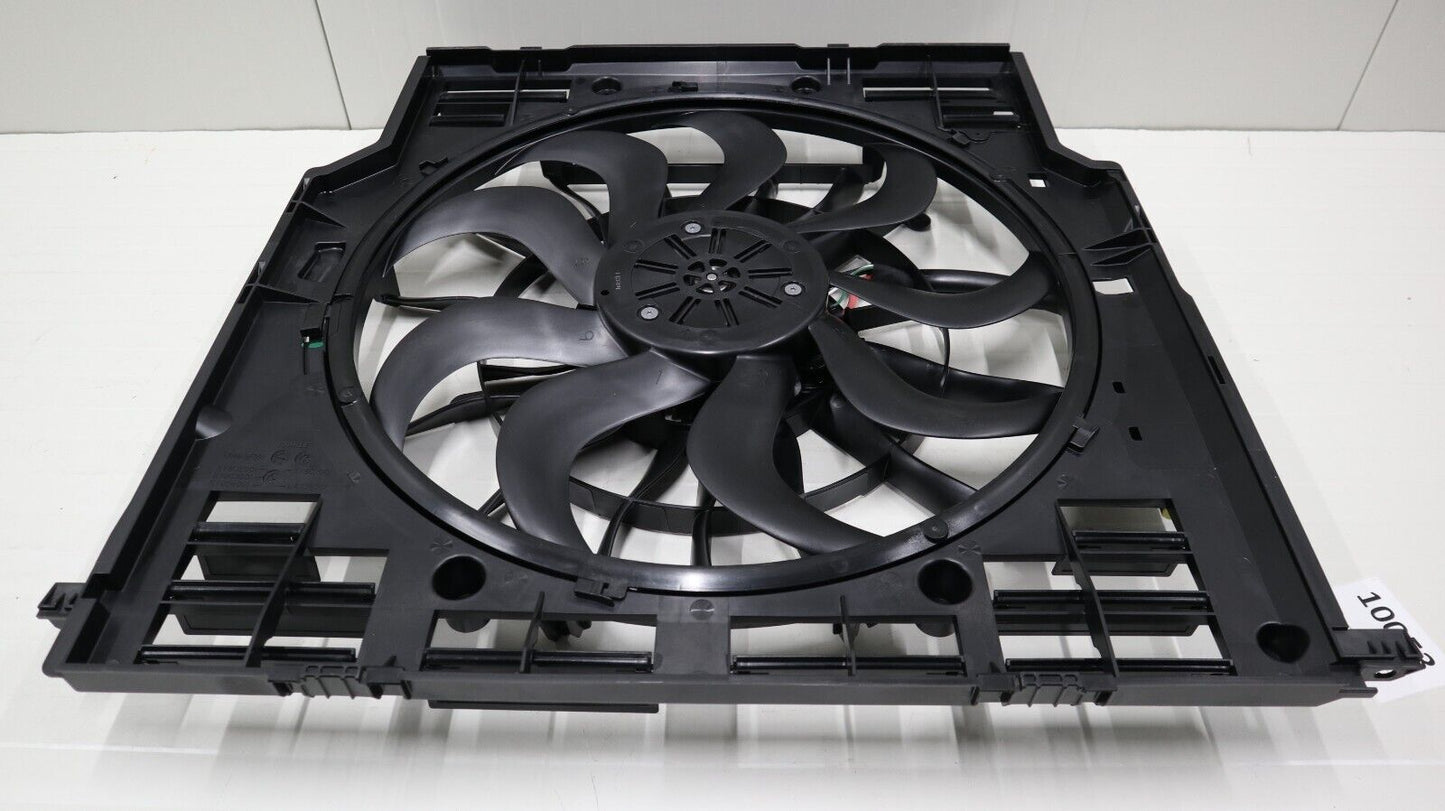 BMW X5 G05 X6 G06 X7 G07 Kühlerlüfter 8589043 Fan with housing