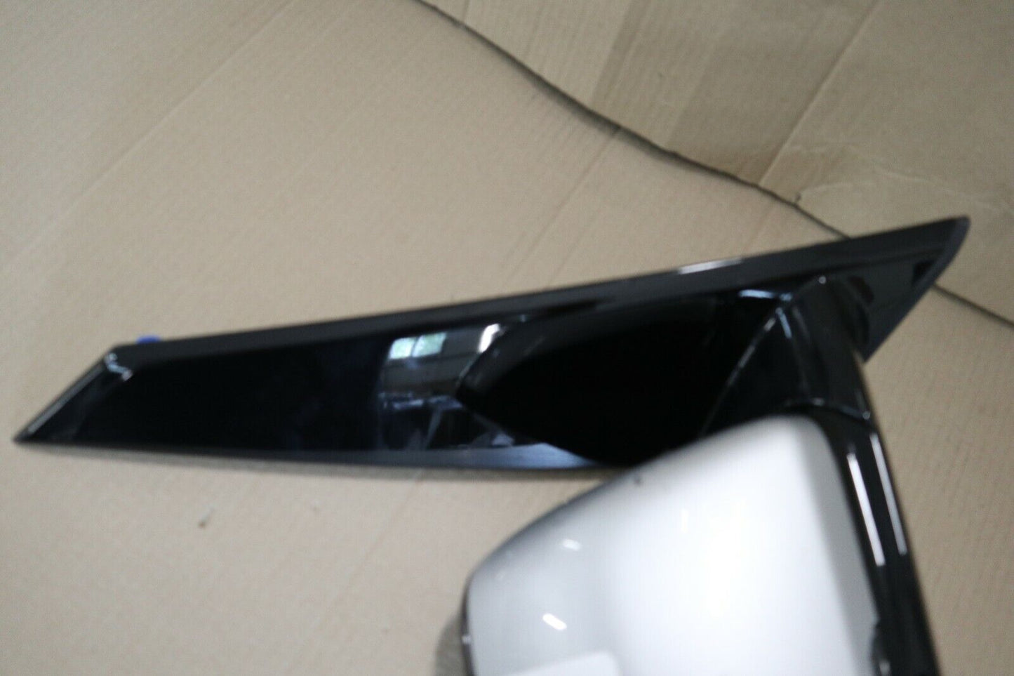 BMW 2 F46 Aussenspiegel Rechts Mirror Right 5 PIN GLACIERSILBER METALLIC (A83)